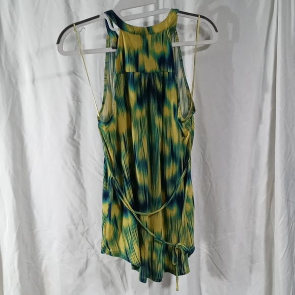 J Lo tank - Picture 5 of 5